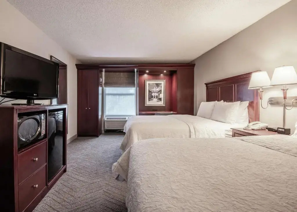 Hampton Inn