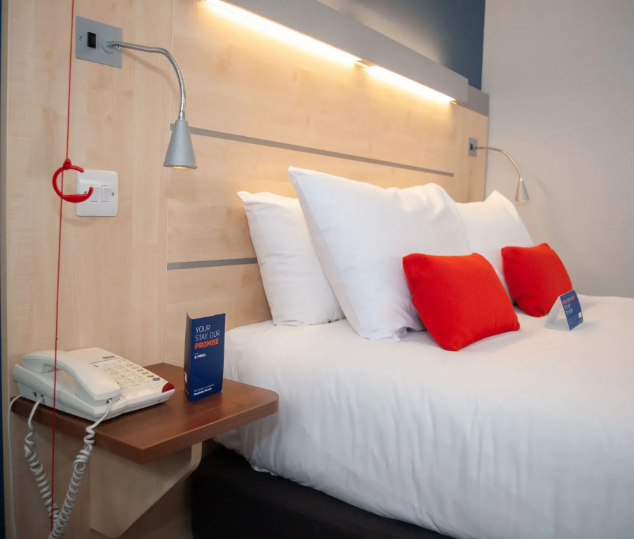Holiday Inn Express Folkestone Channel Tunnel by IHG