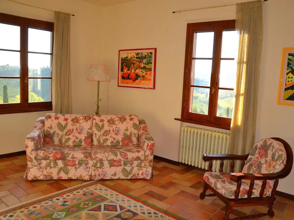 Holiday Home With Pool in Stabbia