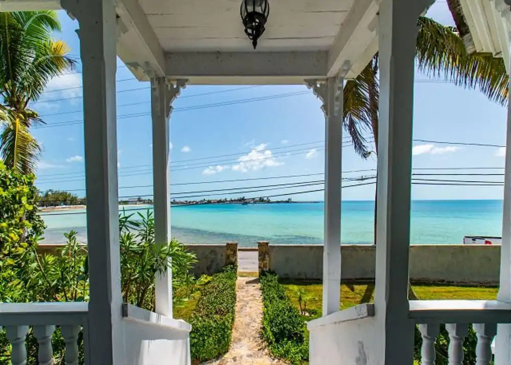 Folly & Guest House by Eleuthera Vacation Rentals