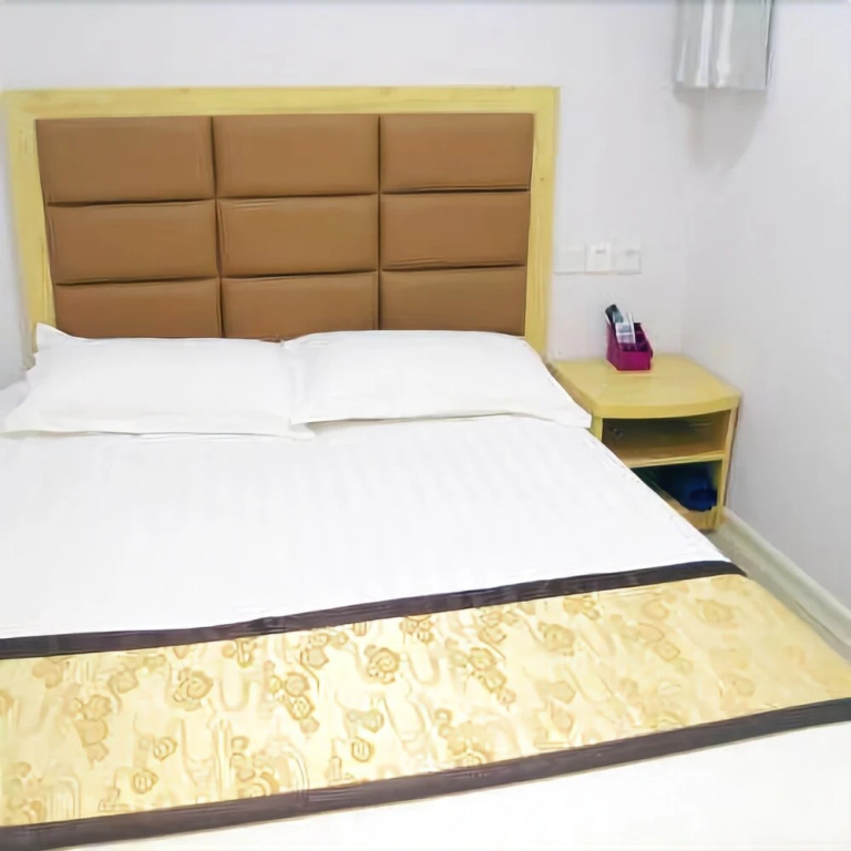 Starway Hotel Qingdao Middle Xianggang Road