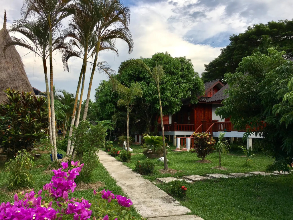 Banana Bungalow