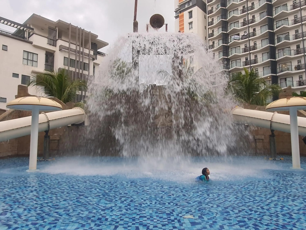 SG Resort Residence, studio, sea & pool view, high level unit