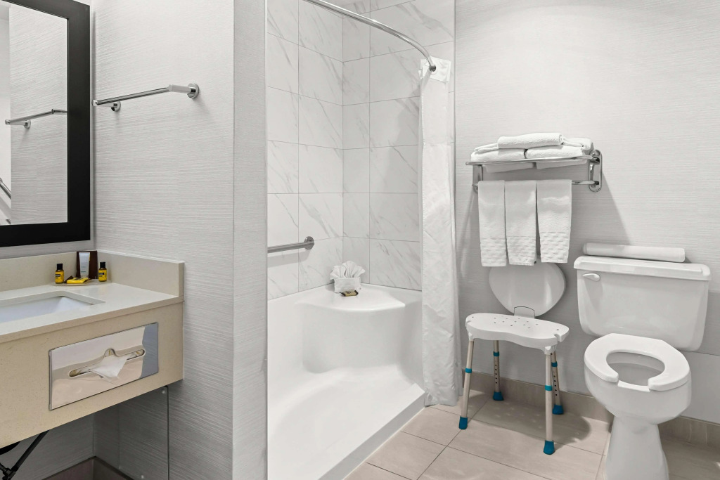 Best Western PLUS Langley Inn