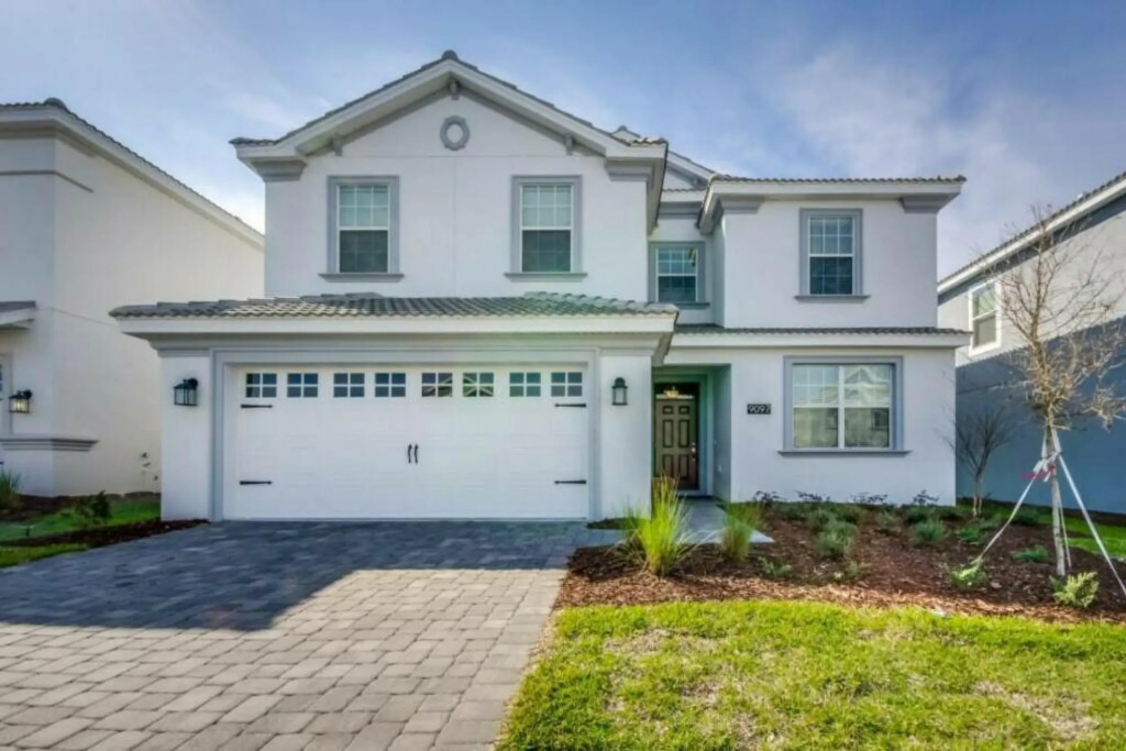 Amazing Champions Gate 7 bedrooms/6 bathrooms!