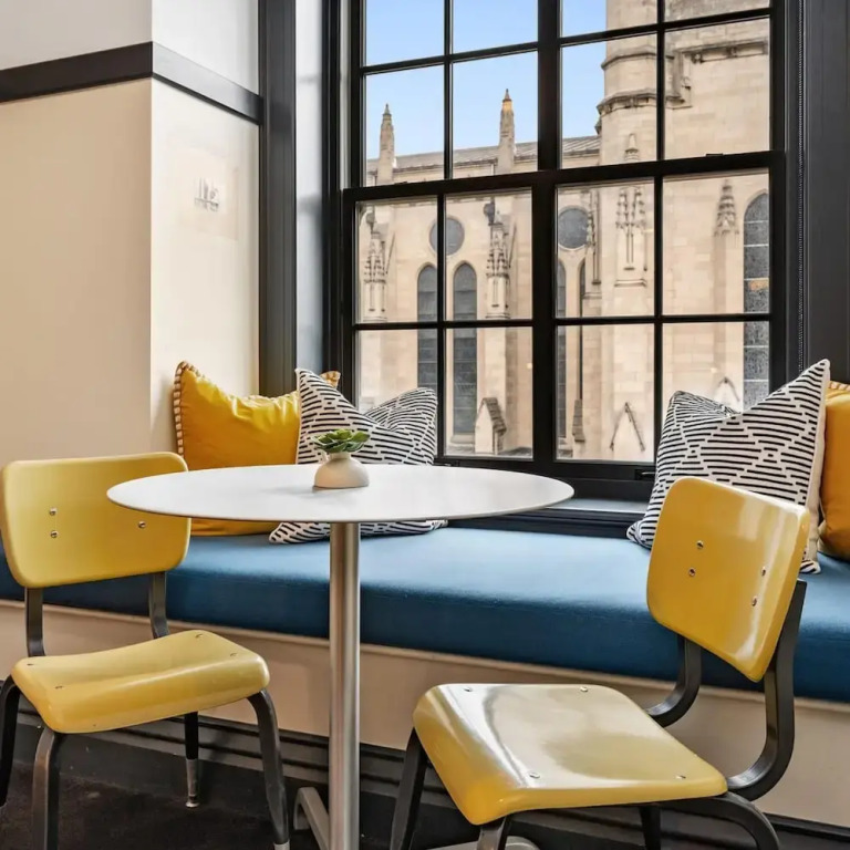 Kasa Classic Studio Near Carnegie Museum of Art The Maverick