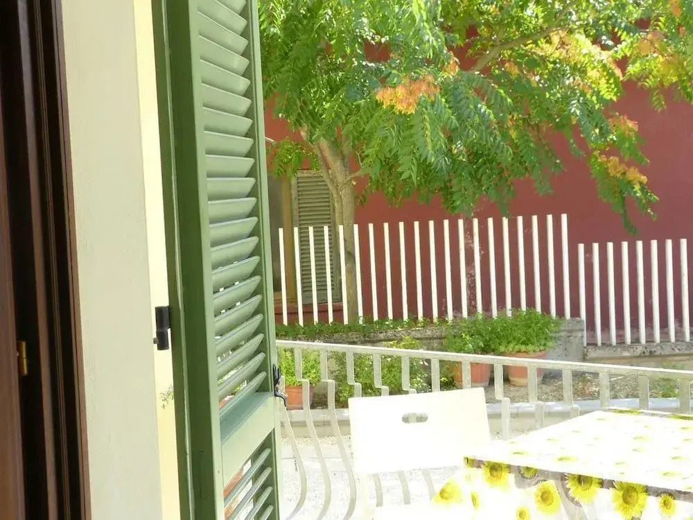 B&B Home Larina