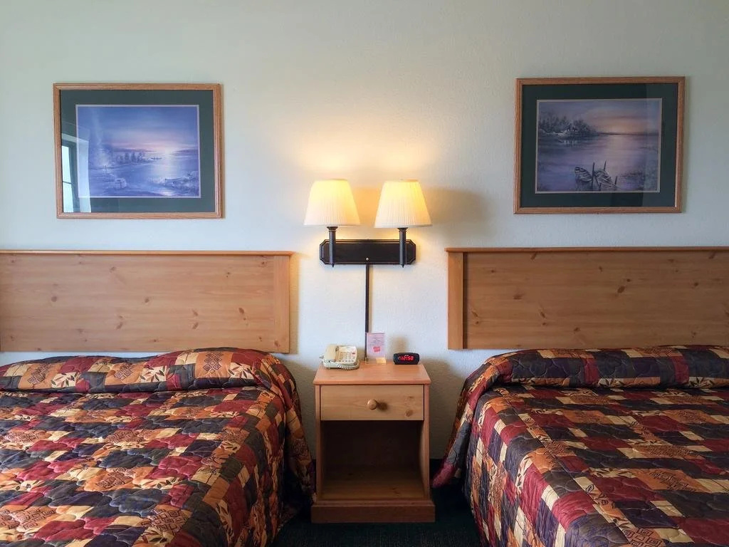 White Oak Inn & Suites