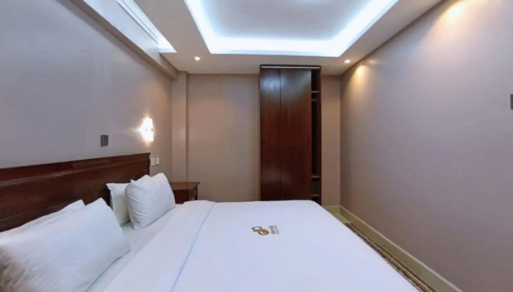 Decale Palace Hotel