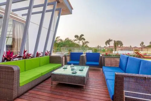 StayVistas White Pebbles - A Villa with Theater Room & Swimming Pool