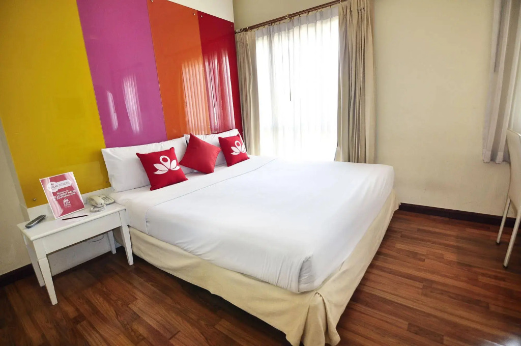 ZEN Rooms Ratchadaphisek Soi Sukruamkan