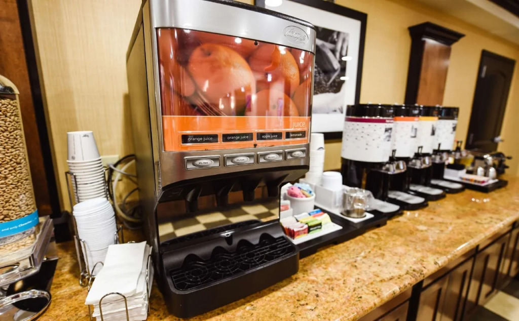 Hampton Inn & Suites Pine Bluff