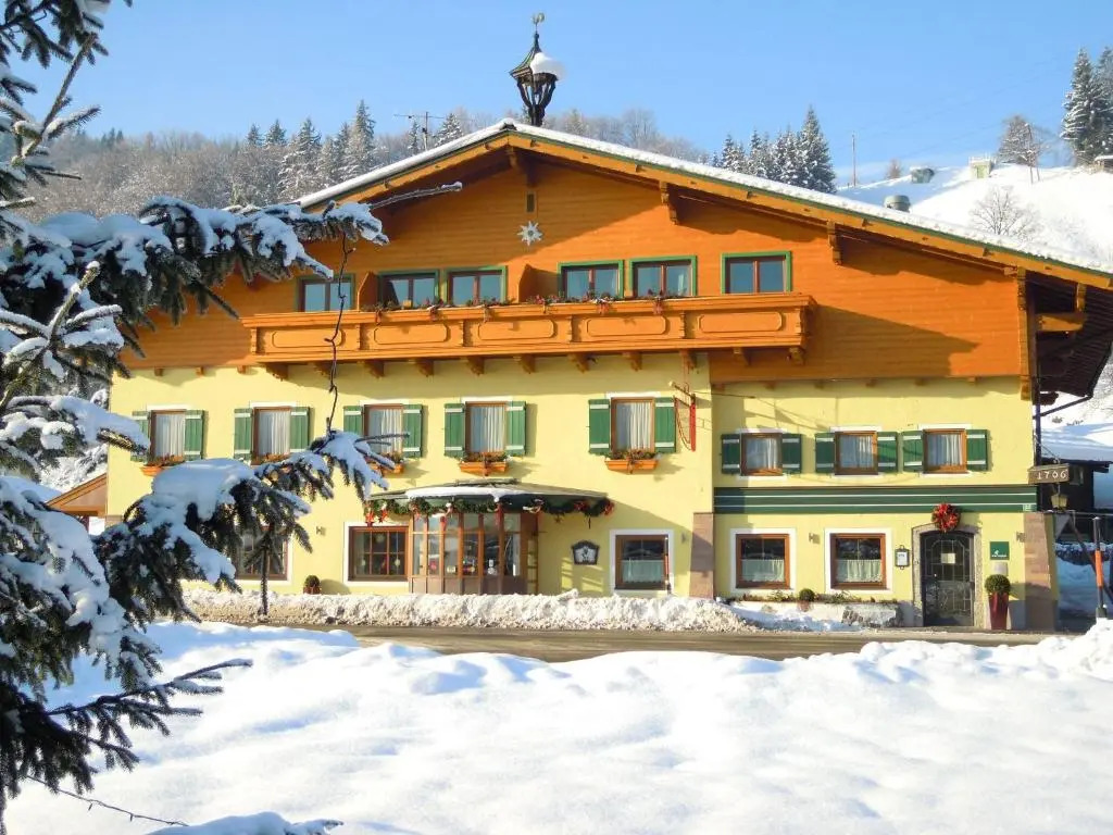Reitsamerhof - Zimmer & Apartments