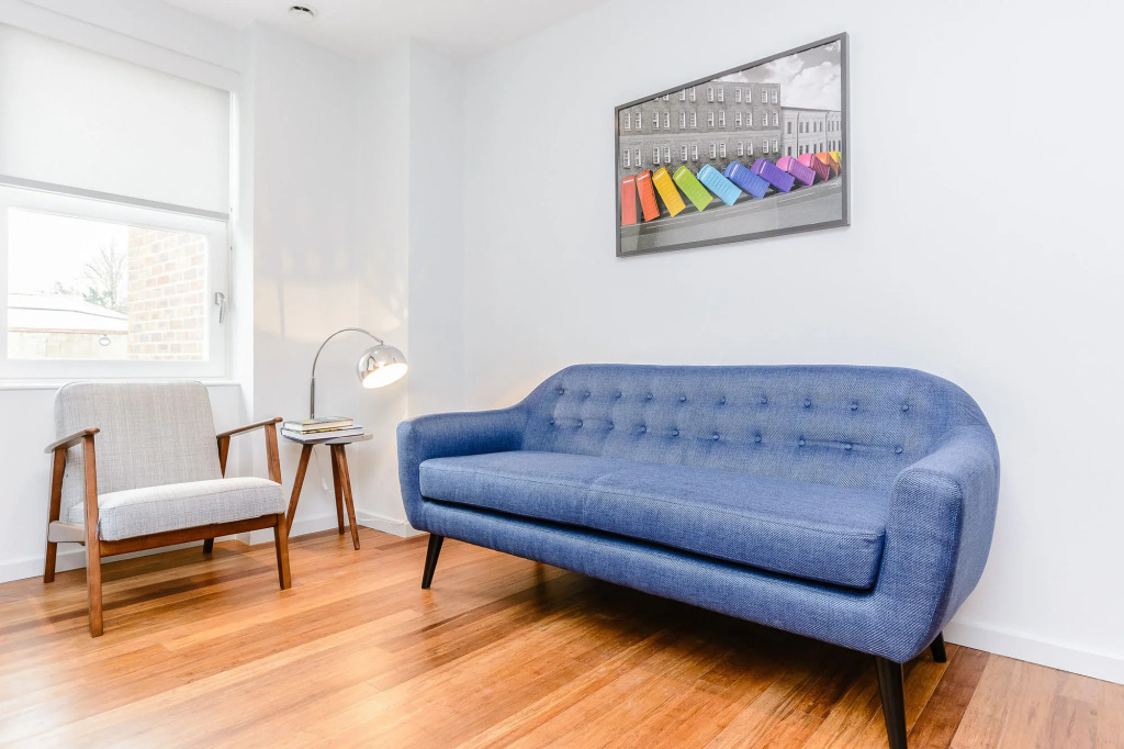 Flying Butler - Richmond Tersha Street Apartments