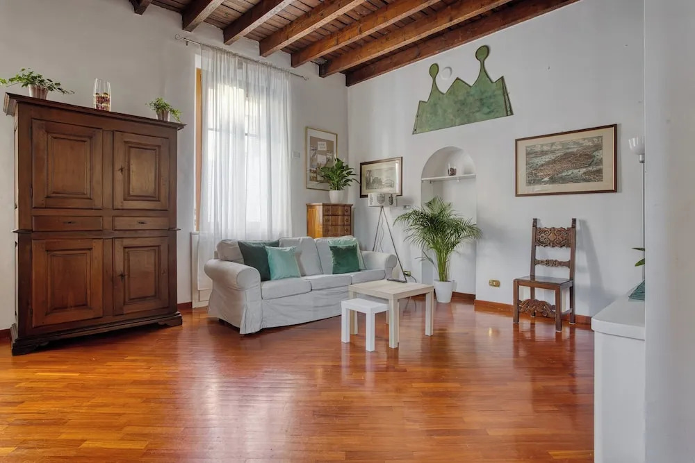 Inviting flat near the city centre