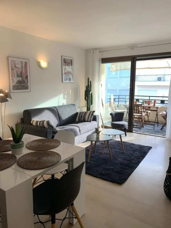 Rue Dantibes 2 Pcs Balcon Renovation Premium 2019