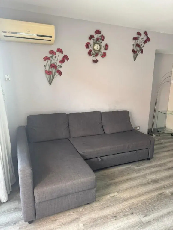 Las Americas 1-bed Apt, Sleeps 5, Pool, Parking