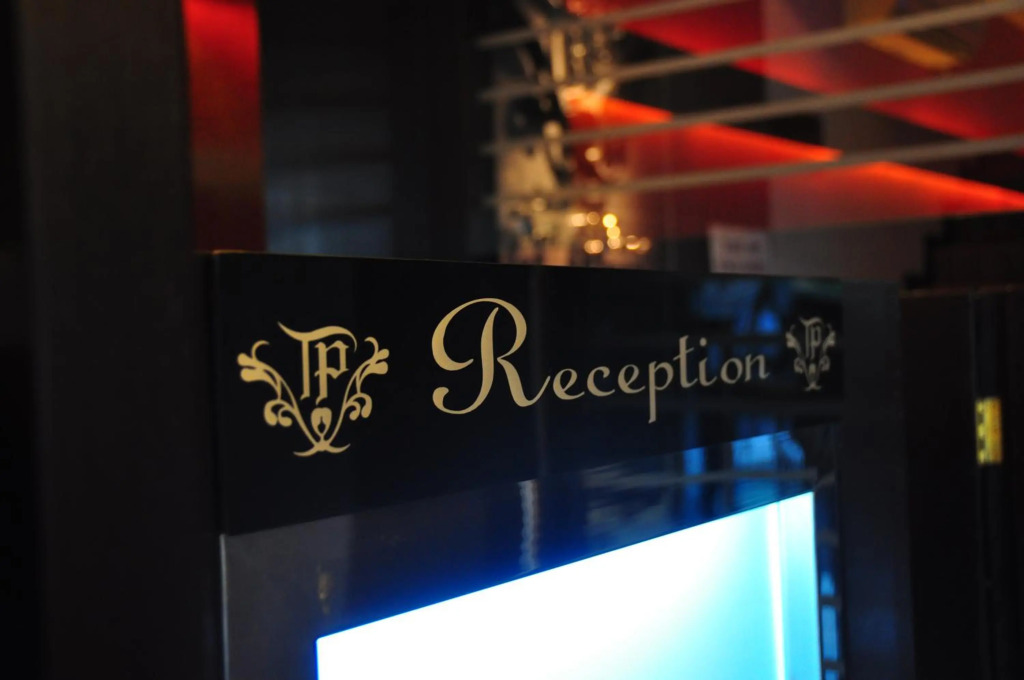 Tat Place Hotel