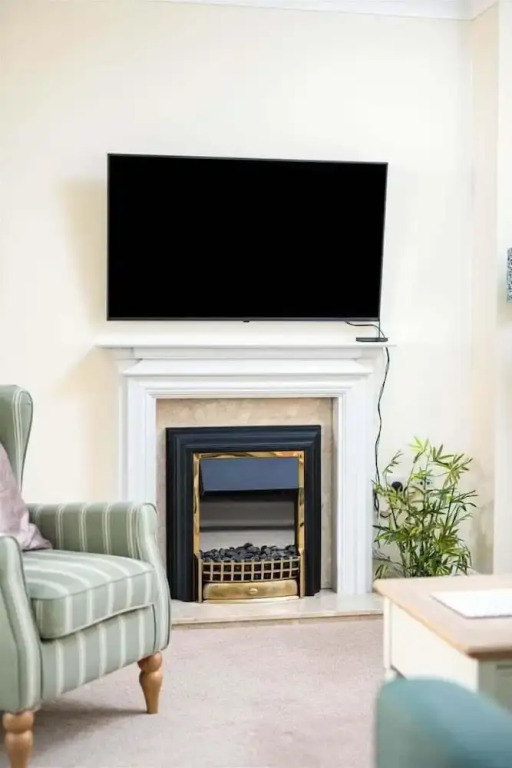Seaview 2-bed With Private Parking, Portishead