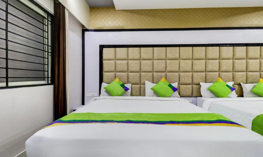 Treebo Sahara Suites 750M From St Johns Medical College And Hospital