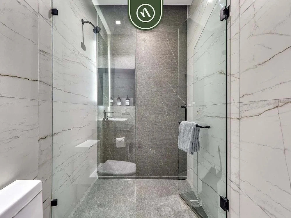 Amazing 1 BR Condo With Terrace - Rooftop Pool