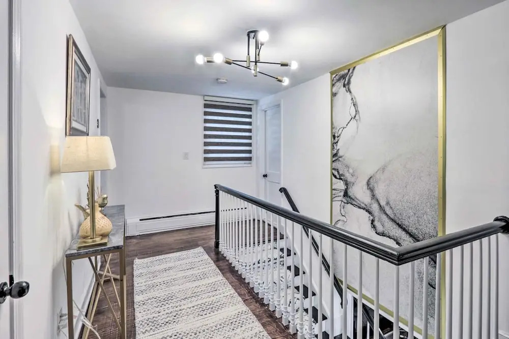Upscale Waterbury Retreat w/ Indoor Hot Tub!