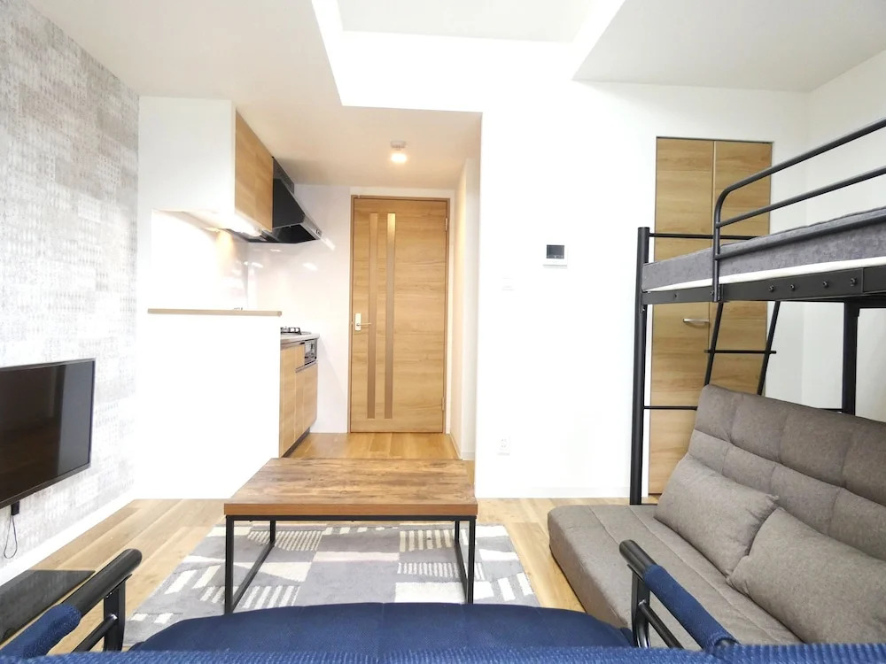 Alpha Square Minami 6 Jo 405