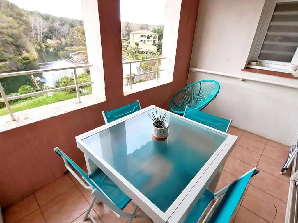 Appartement Six-Fours-les-Plages, 3 pièces, 4 personnes - FR-1-316-282