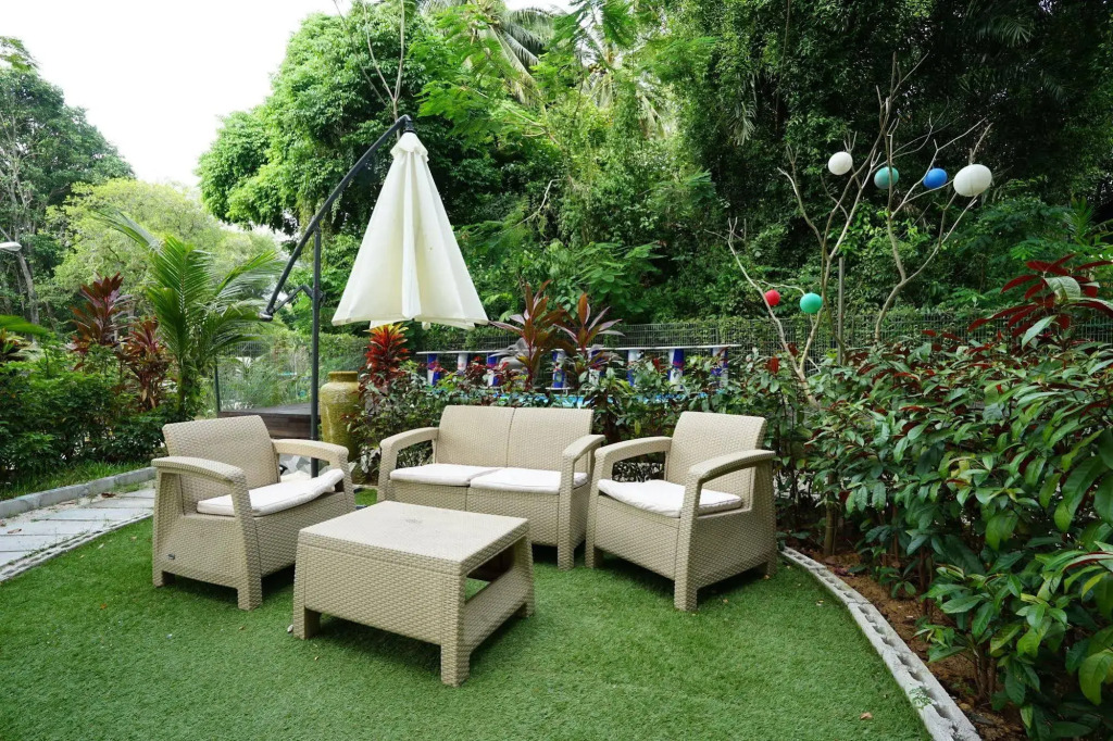 ZEN Rooms Changi Village