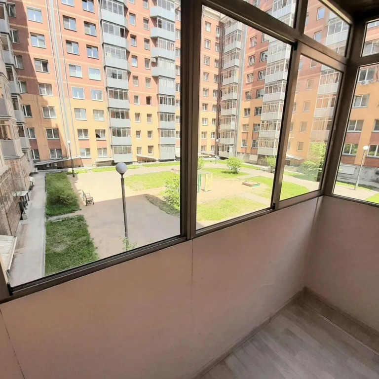 Апартаменты в микрорайоне Крылатый, 8