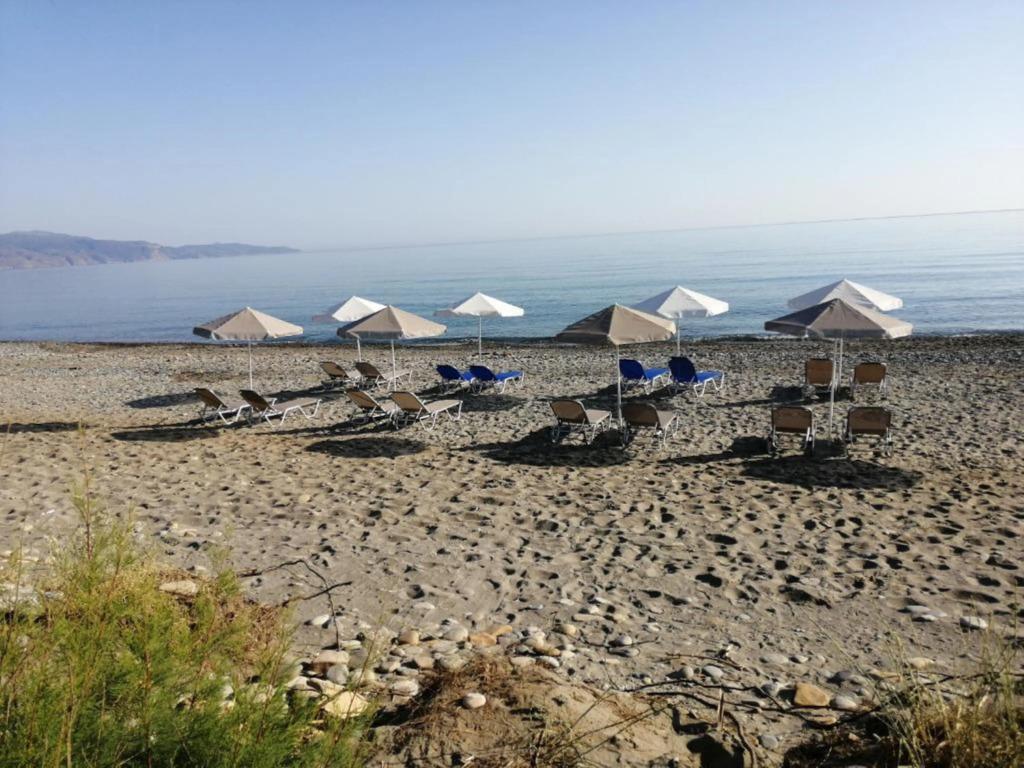 Carisa Suites and Apartments