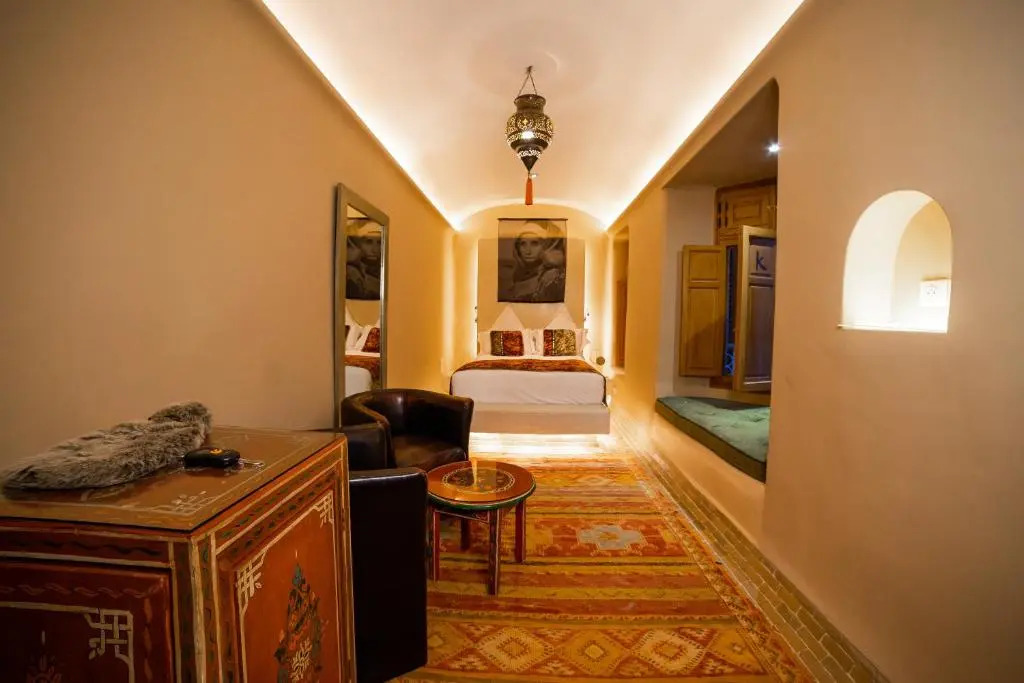 MAISON MK Adults ONLY - Music Riad