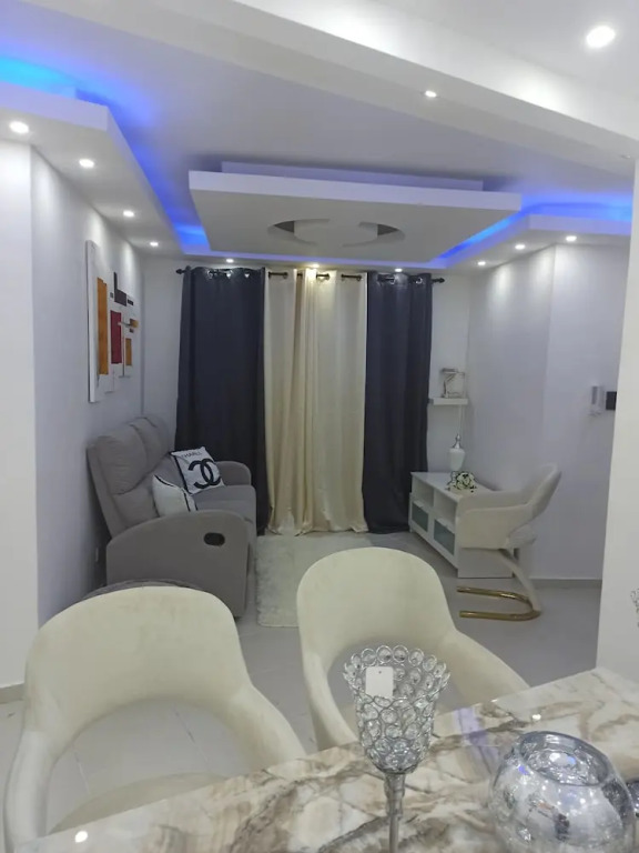 Luxurious Apartment 4to Level With Security Camera