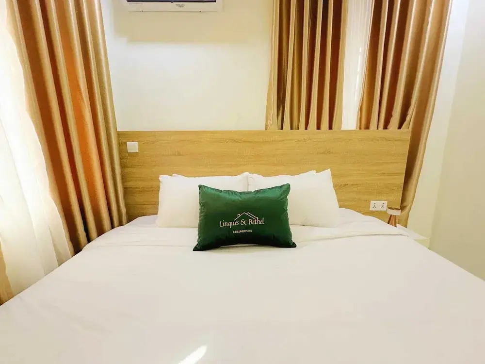 LinQues & Bethel Residences