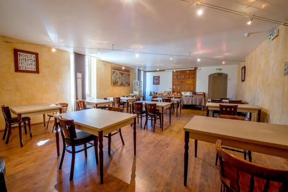 Logis Hôtels - Hôtel et Restaurant Les Voyageurs