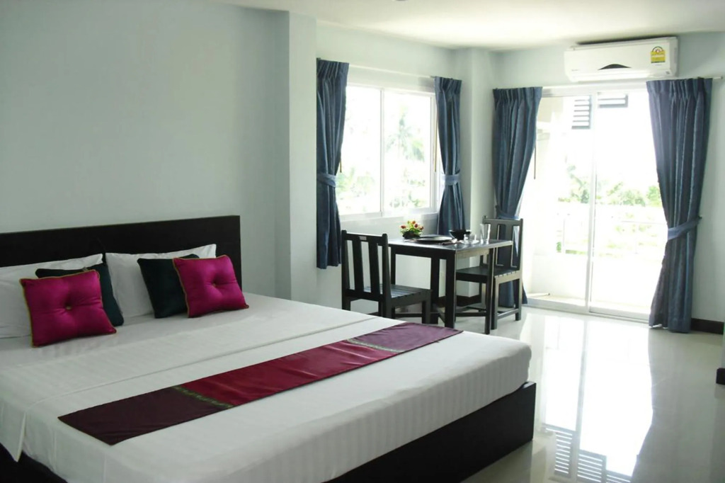 Raya Rawai Place
