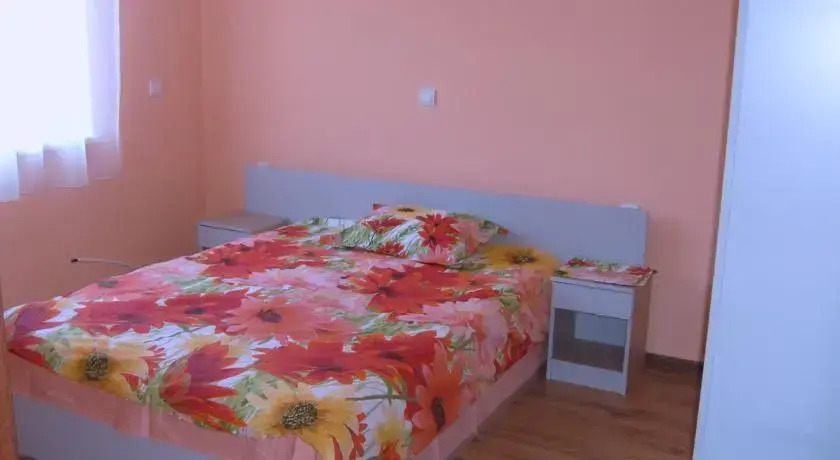Guest Room Descreet