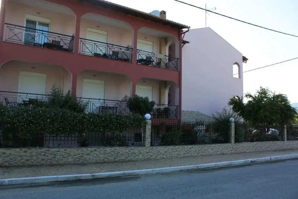 Sunray Studios Stavros