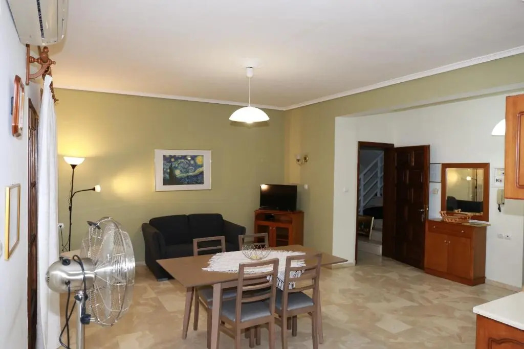 Giotis apartments