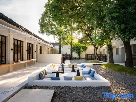 Songzhiyu 3 Homestay (Suzhou Pingjiang Road Guanqian Street Branch)