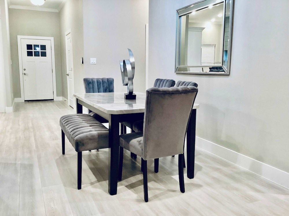 Kemah Marina  Home for 8