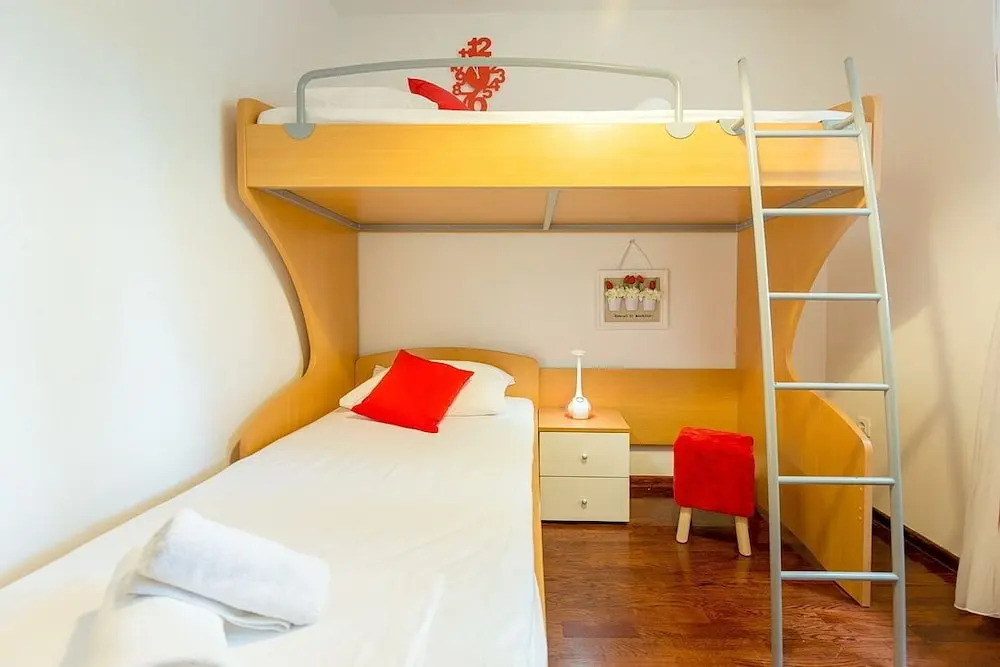 Leona & Bornas Central Lapad Suites