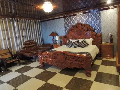 Ly Cheu Hotel