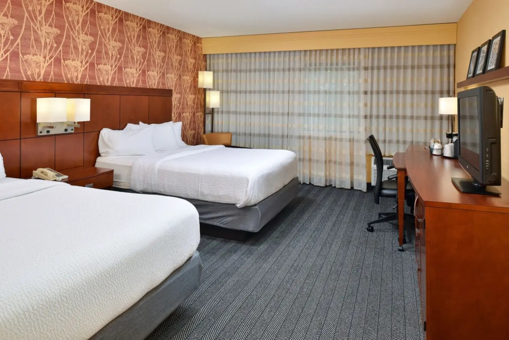 Courtyard Detroit Utica