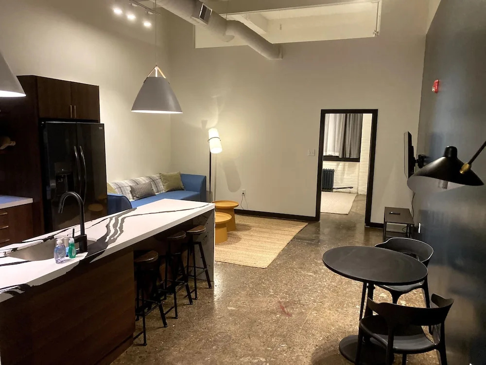 424-Apt. 403