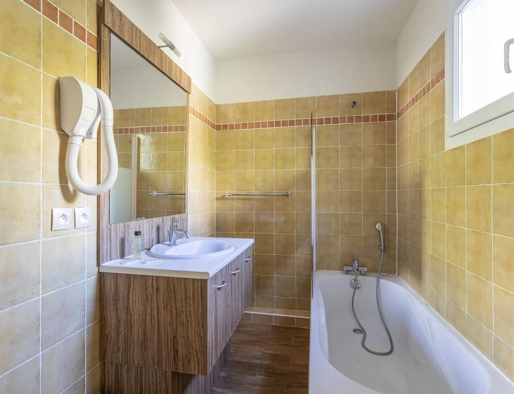 3-bedroom Provencal Retreat for 8