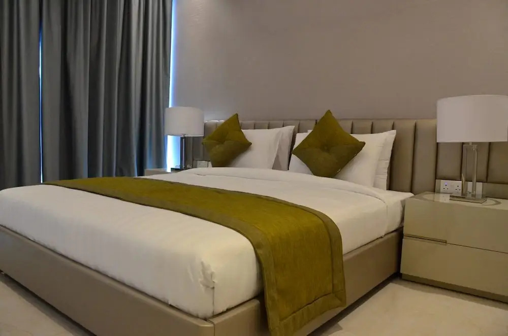 The Lodge Suites