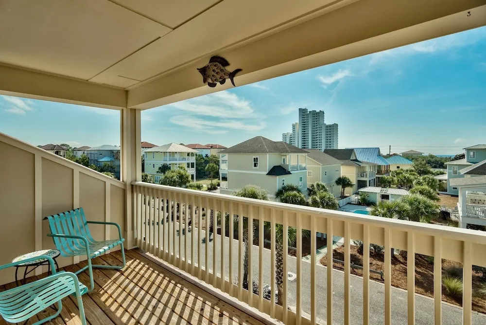 Camino de la Playa 4 Bedroom Holiday Home by Five Star Properties