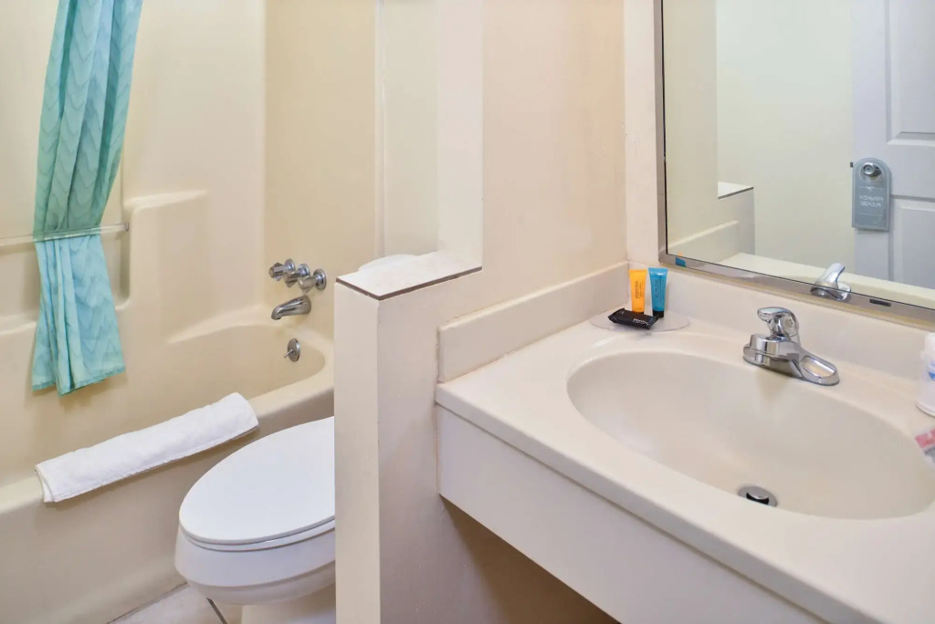 Americas Best Value Inn & Suites - Bluffton