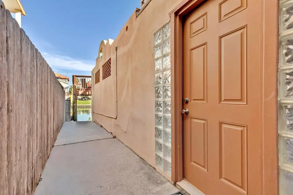 Waterfront Townhome With Pool & Boat Slip!